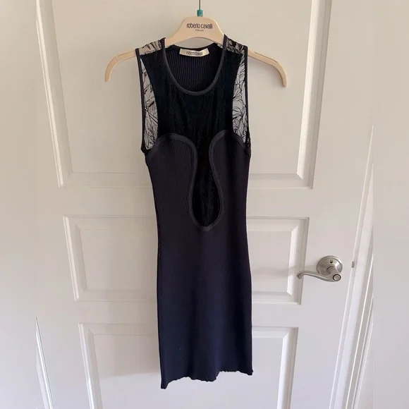 GORGEOUS ROBERTO CAVALLI LACE PANELED RIBBED-KNIT MINI DRESS. SIZE 40 (US 4)